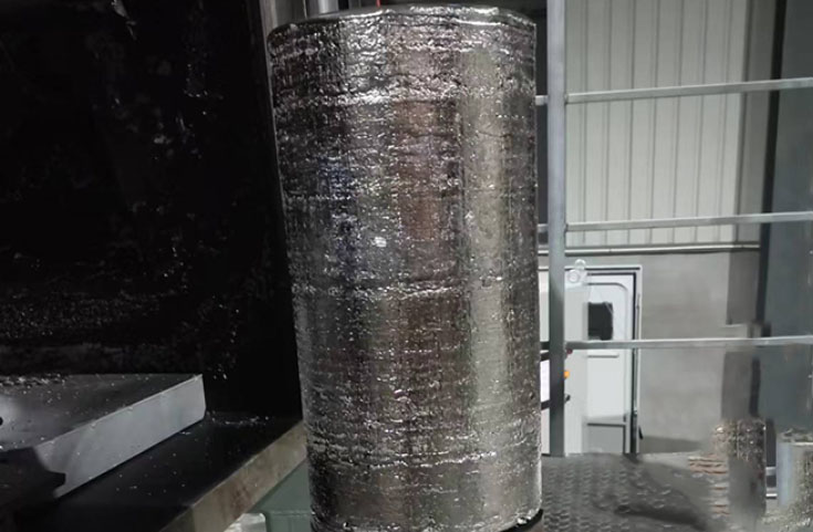 雙電子槍小型電子束熔煉EB爐出錠成功